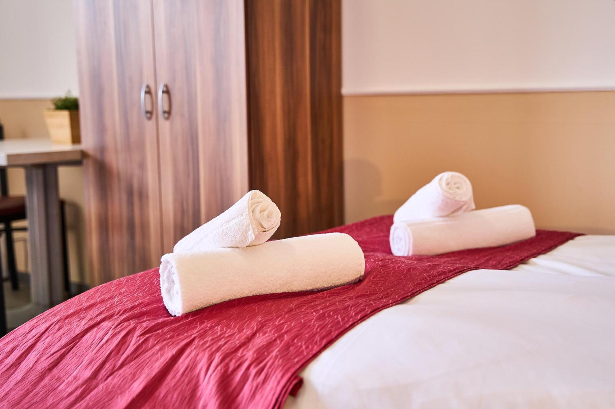 Hotel Maximo Pinneberg Luaran gambar
